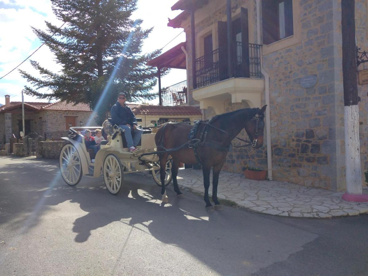 Hotel Archontiko Nikolopoulou Vytina Esterno foto