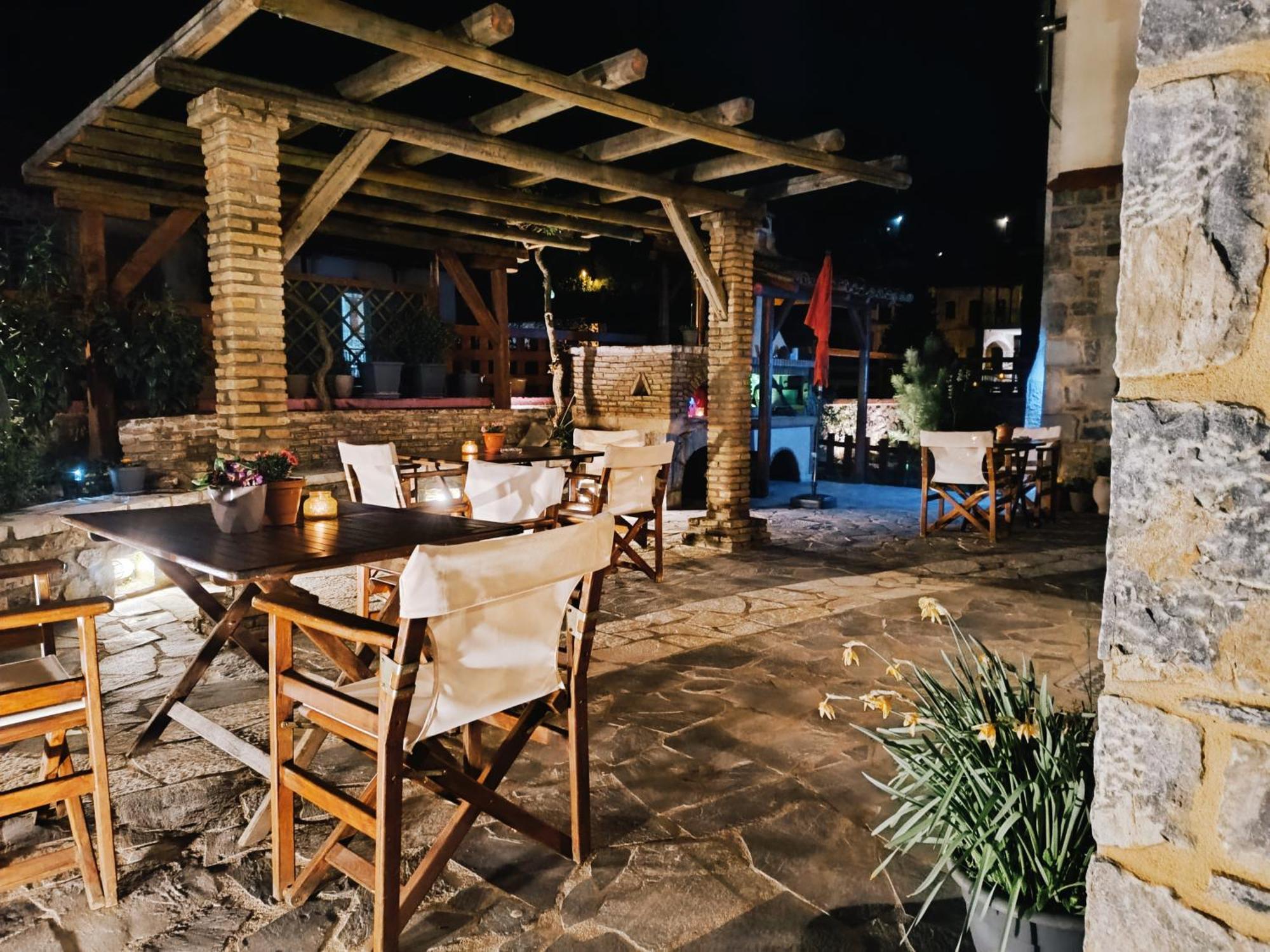 Hotel Archontiko Nikolopoulou Vytina Esterno foto