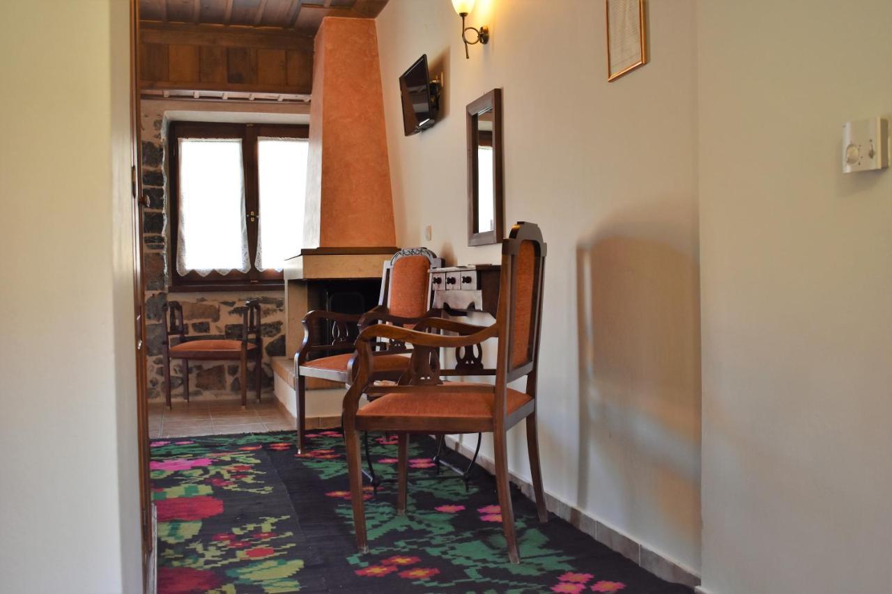 Hotel Archontiko Nikolopoulou Vytina Esterno foto