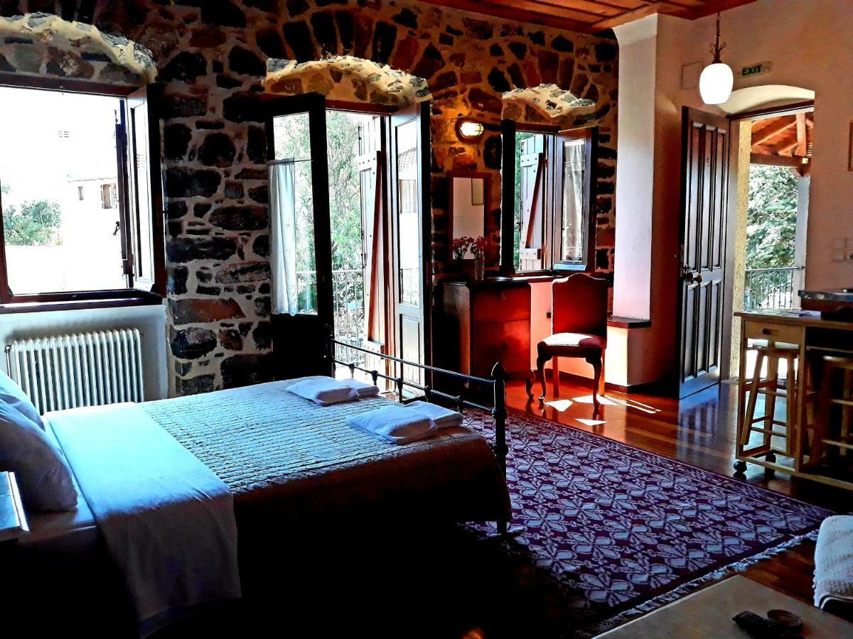 Hotel Archontiko Nikolopoulou Vytina Esterno foto